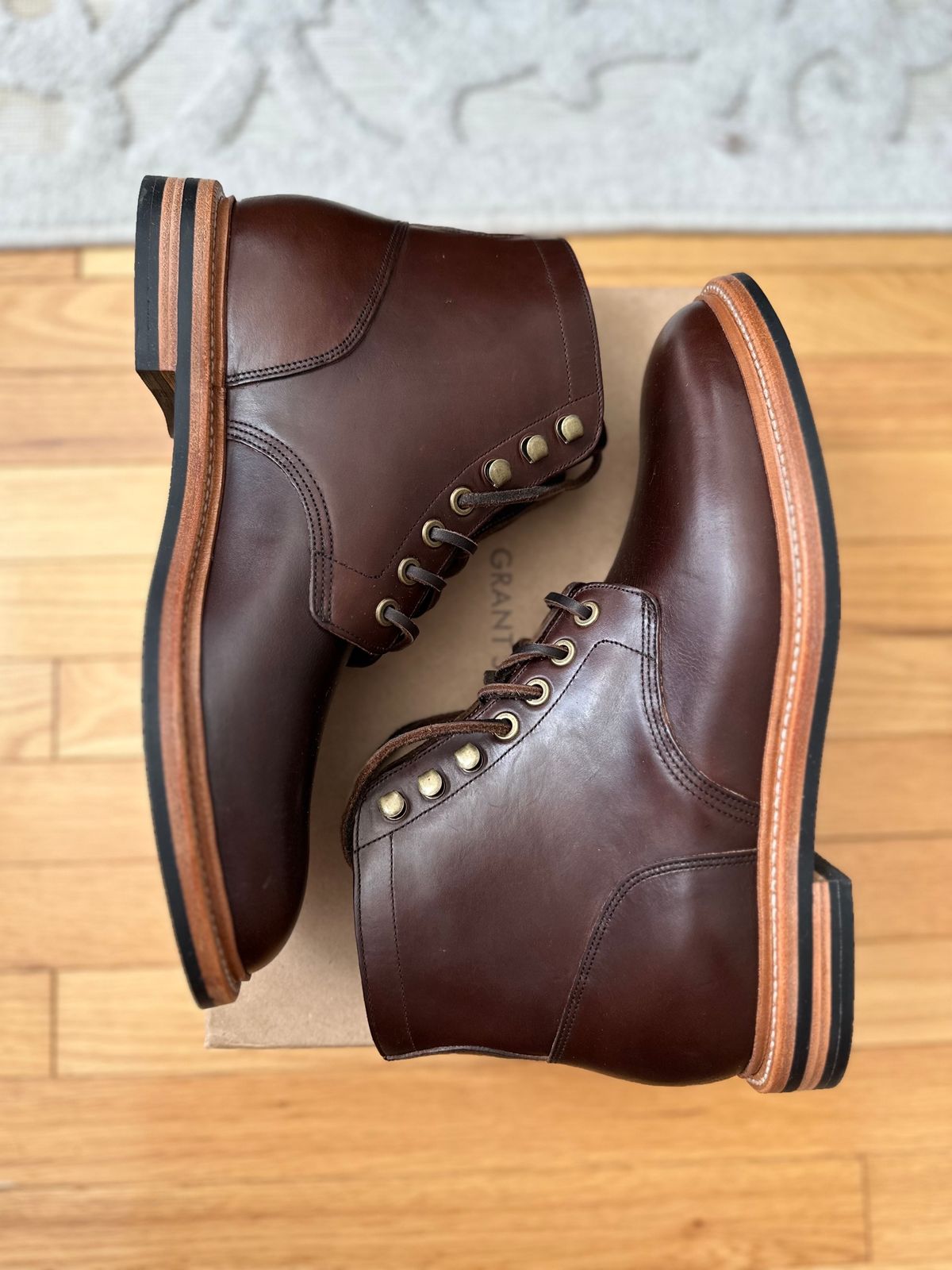 Photo by cbmoore10 on October 1, 2023 of the Grant Stone Diesel Boot in Horween Crimson Chromexcel.