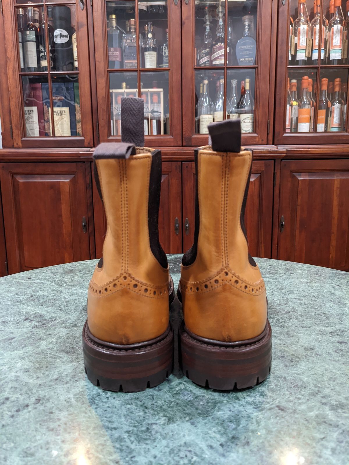 Photo by bensta96 on November 1, 2022 of the Tricker's Henry Country Dealer Boot in 1001 Burnished Calf.