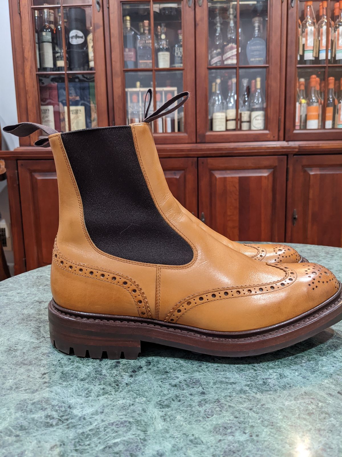 Photo by bensta96 on November 1, 2022 of the Tricker's Henry Country Dealer Boot in 1001 Burnished Calf.