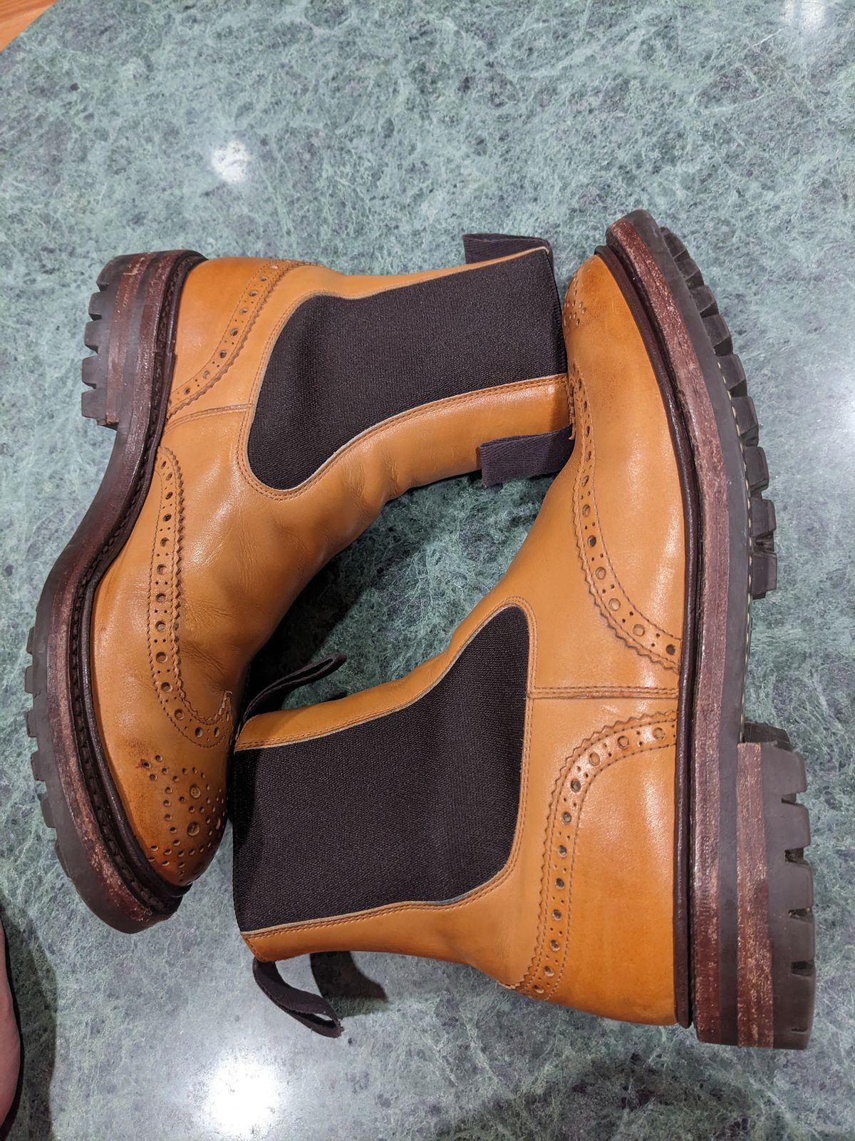 Photo by bensta96 on April 6, 2023 of the Tricker's Henry Country Dealer Boot in 1001 Burnished Calf.