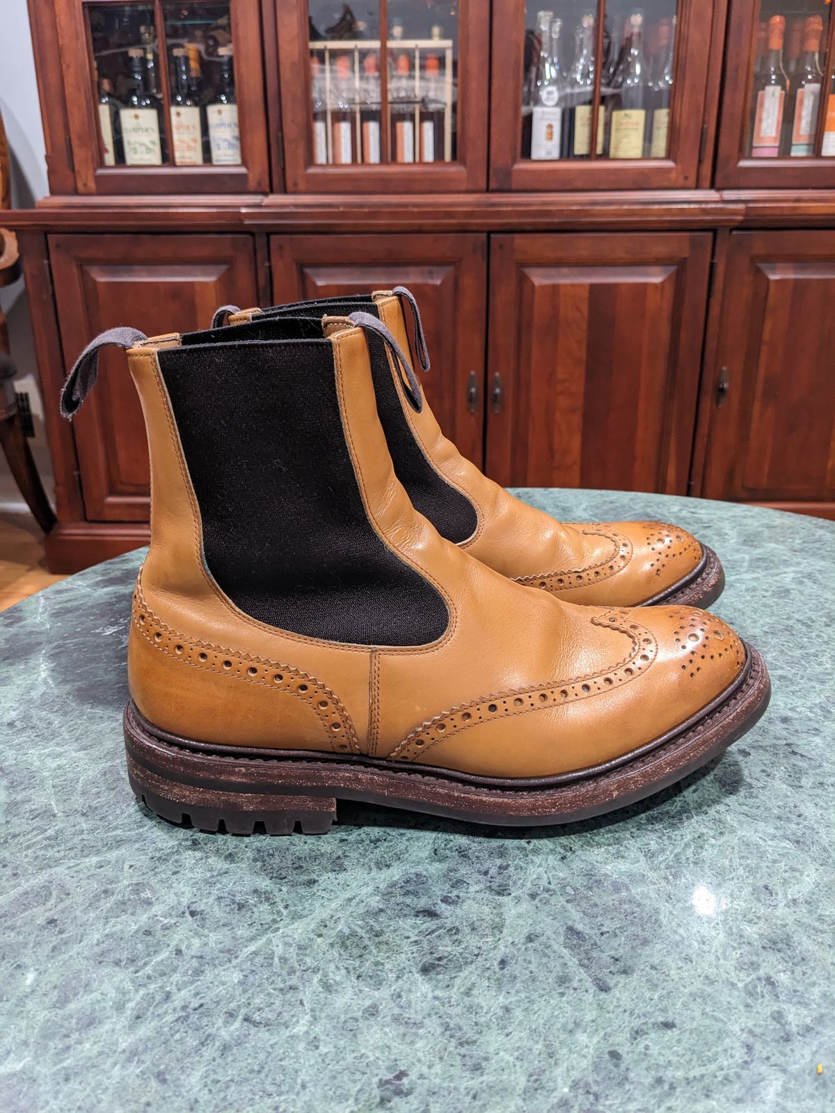 Photo by bensta96 on April 6, 2023 of the Tricker's Henry Country Dealer Boot in 1001 Burnished Calf.