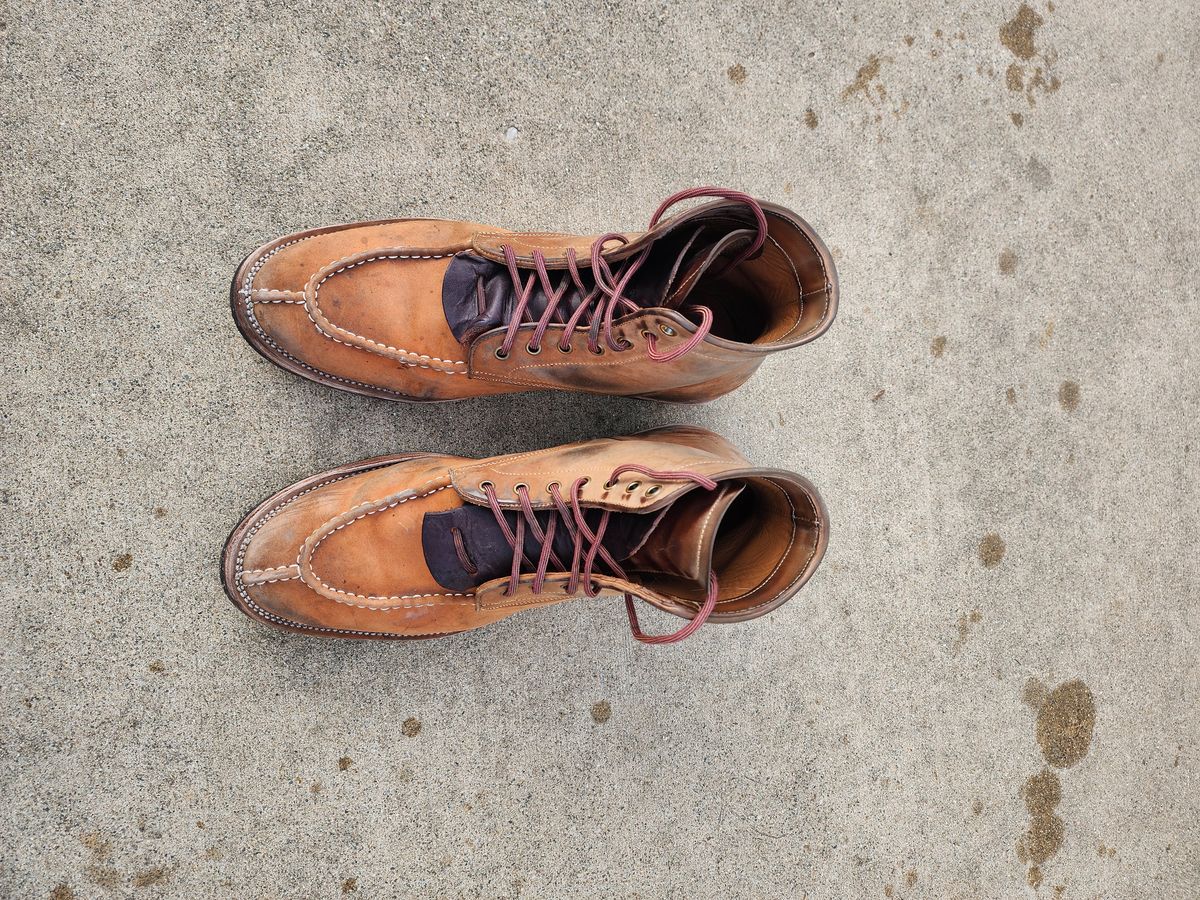 Photo by Michi_Dan_der on February 5, 2023 of the Renav Unlisted Model in Unlisted Leather.