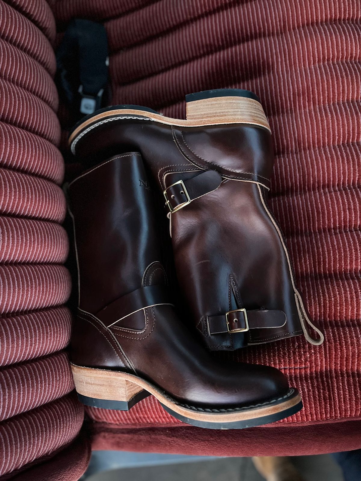 Photo by jeremy.short2 on November 1, 2023 of the Nicks Renegade in Horween Brown Chromexcel.