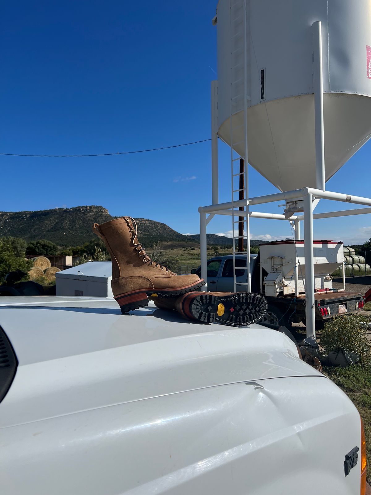 Photo by rturner5 on October 1, 2023 of the Nicks BuilderPro in Seidel 1964 Tan Roughout.