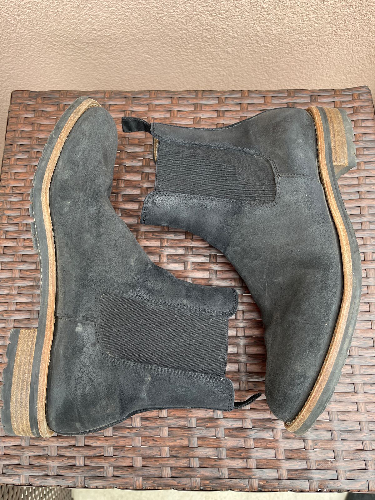 Photo by thelibertytree on December 4, 2022 of the Mark Albert Chelsea Boot in C.F. Stead Black Waxy Commander Suede.