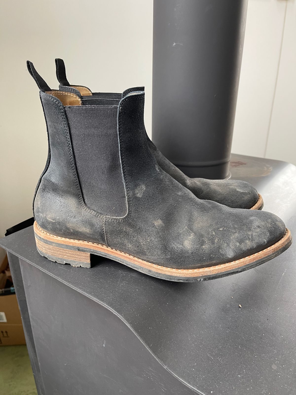 Photo by thelibertytree on January 2, 2023 of the Mark Albert Chelsea Boot in C.F. Stead Black Waxy Commander Suede.