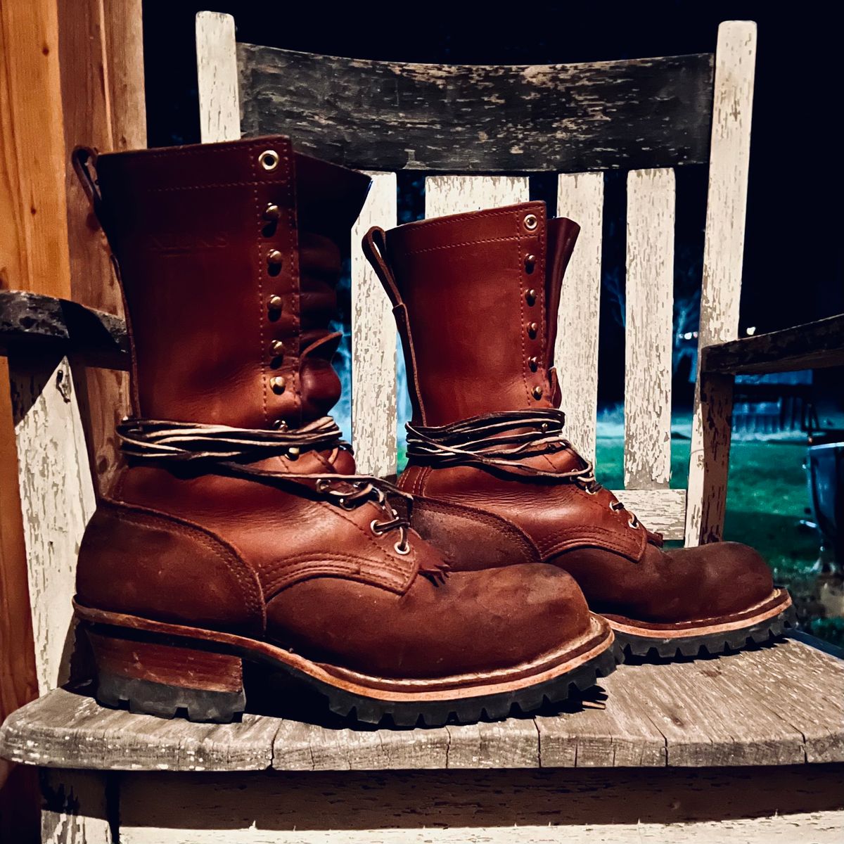 Photo by RyanAK on January 5, 2024 of the Nicks BuilderPro in Seidel 1964 Brown Roughout.
