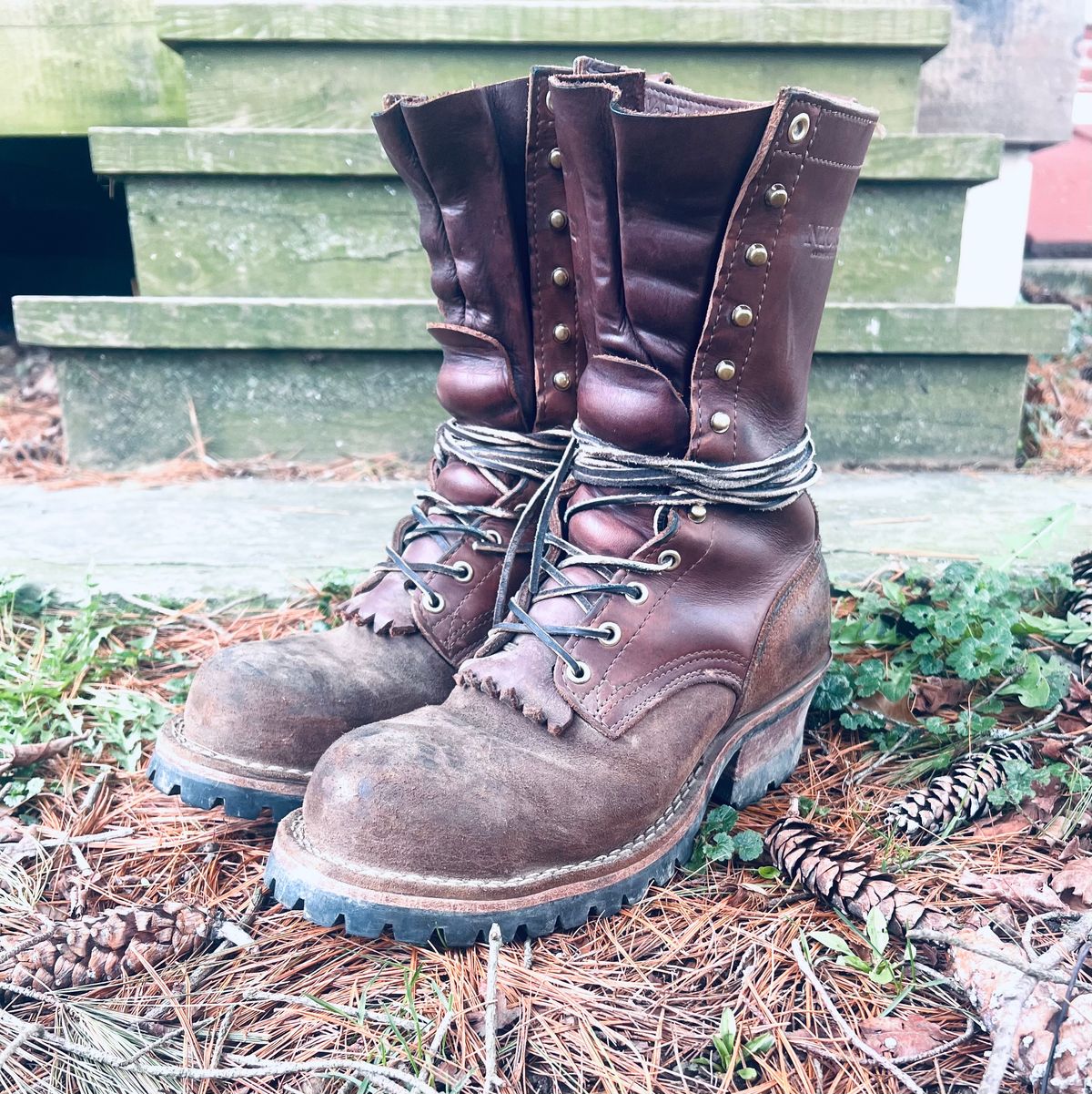 Photo by RyanAK on April 5, 2024 of the Nicks BuilderPro in Seidel 1964 Brown Roughout.