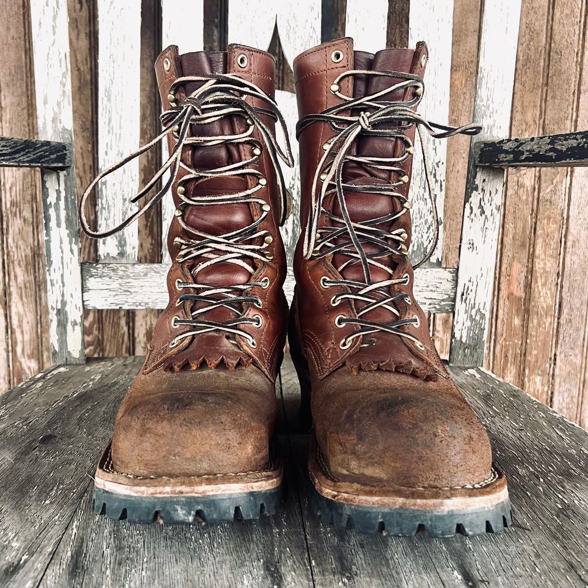 Photo by RyanAK on April 5, 2024 of the Nicks BuilderPro in Seidel 1964 Brown Roughout.