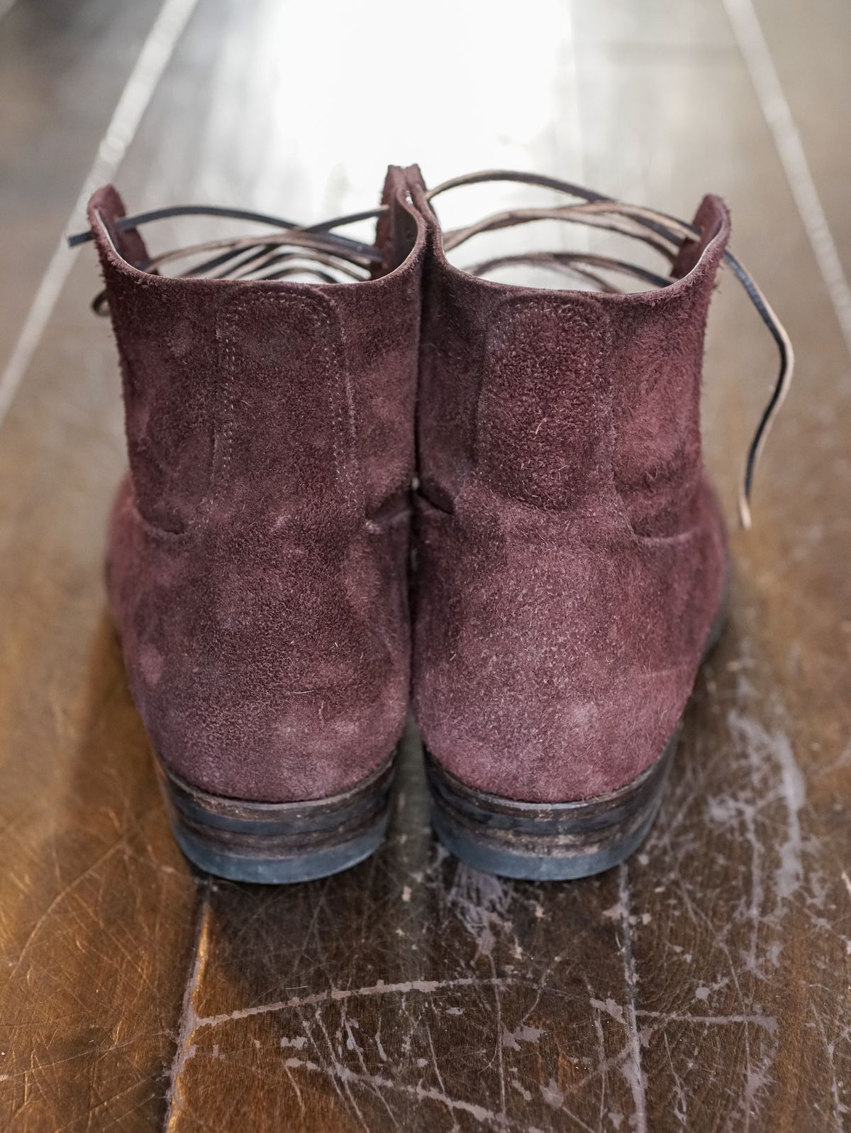 Photo by boootlicker on November 4, 2023 of the NF Bootmaker Fritz Boot in J&FJ Baker Australian Nut Panel Hide Roughout.