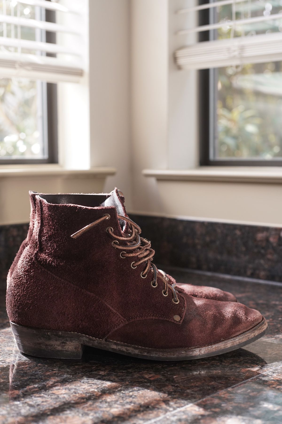 Photo by boootlicker on December 3, 2023 of the NF Bootmaker Fritz Boot in J&FJ Baker Australian Nut Panel Hide Roughout.