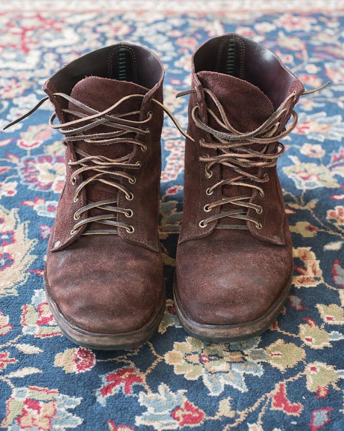 Photo by boootlicker on February 2, 2024 of the NF Bootmaker Fritz Boot in J&FJ Baker Australian Nut Panel Hide Roughout.