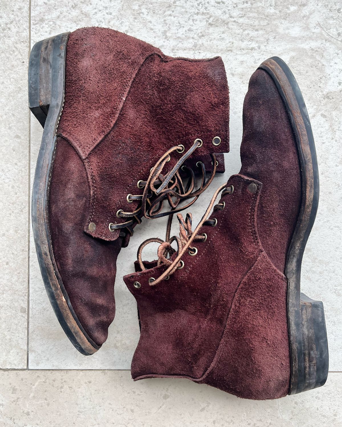 Photo by boootlicker on April 6, 2024 of the NF Bootmaker Fritz Boot in J&FJ Baker Australian Nut Panel Hide Roughout.