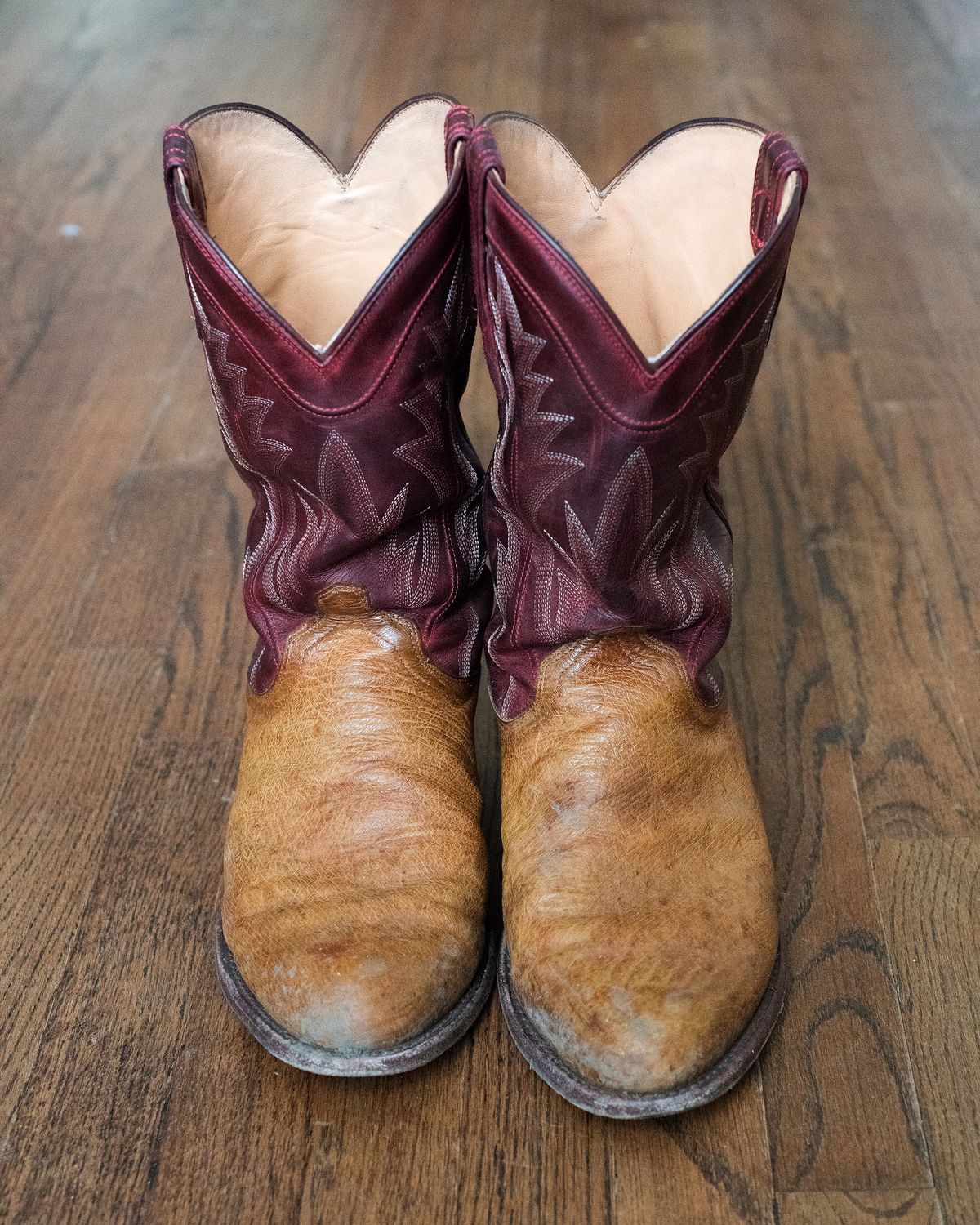 Photo by boootlicker on December 4, 2025 of the Tecovas The Weston in Smooth Ostrich.