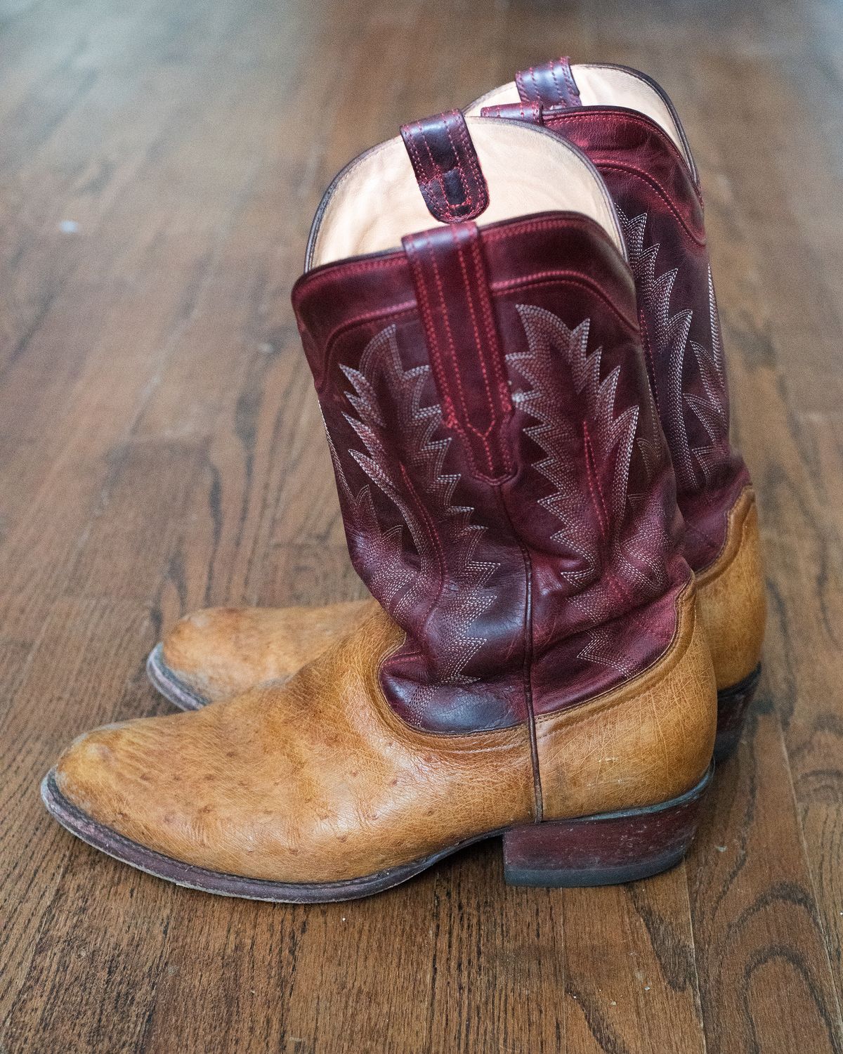 Photo by boootlicker on December 4, 2025 of the Tecovas The Weston in Smooth Ostrich.