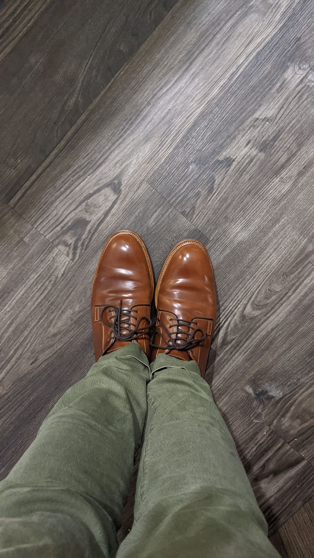 Photo by conicalsquare on November 10, 2021 of the Carmina Plain Toe Blucher Shoes 531 in Horween Natural Shell Cordovan.