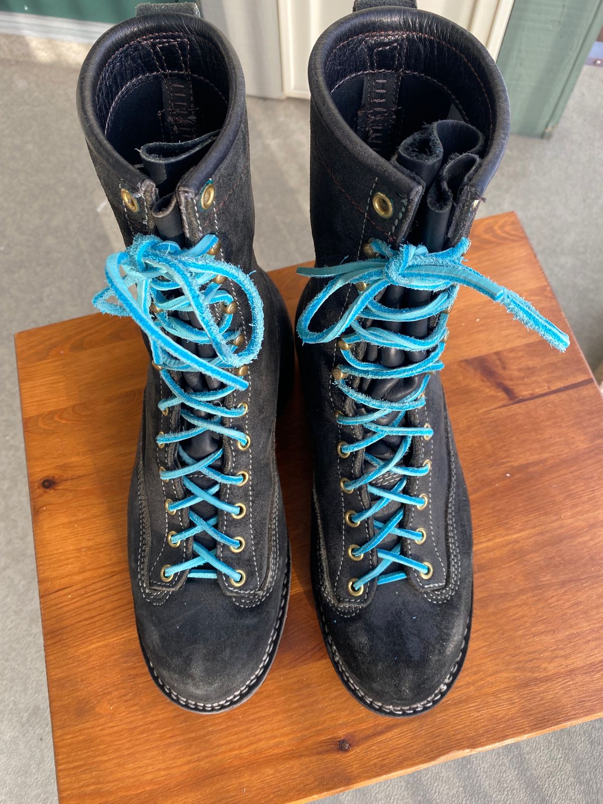 Photo by chrisx on February 2, 2024 of the Viberg Rigger in Unknown Leather.