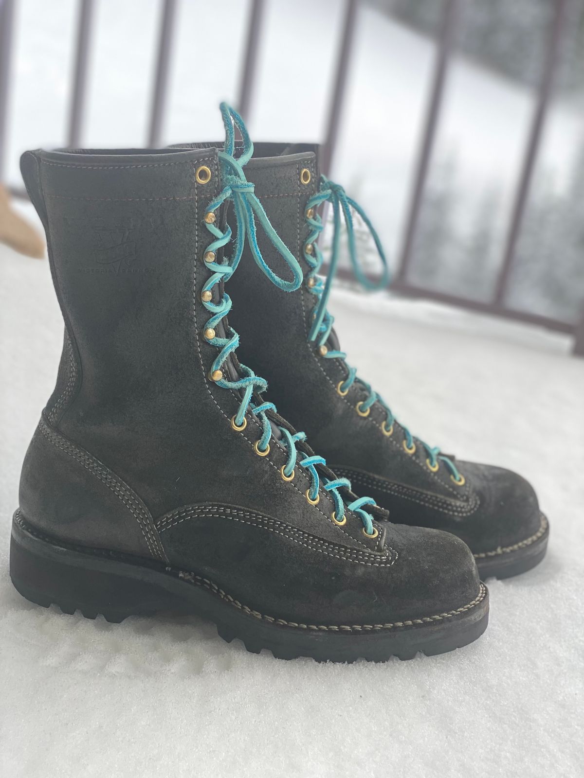 Photo by chrisx on March 1, 2024 of the Viberg Rigger in Unknown Leather.