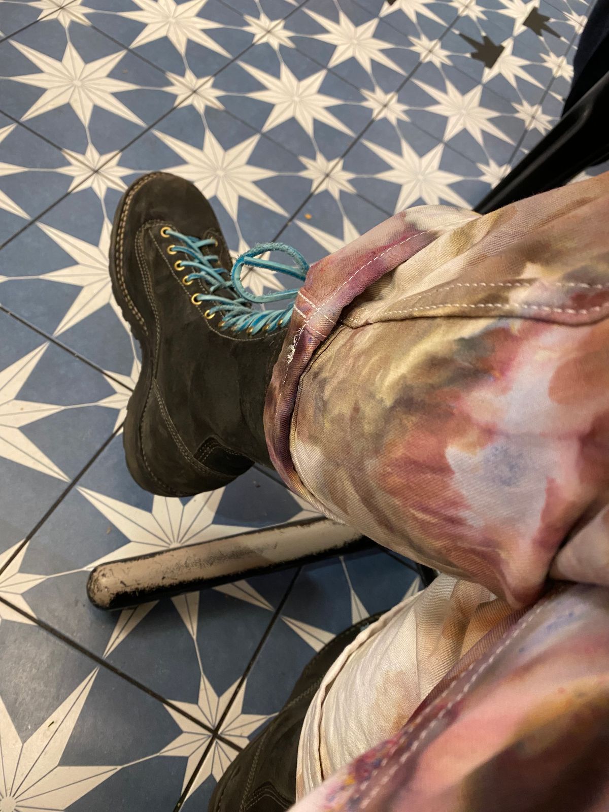 Photo by chrisx on April 3, 2024 of the Viberg Rigger in Unknown Leather.