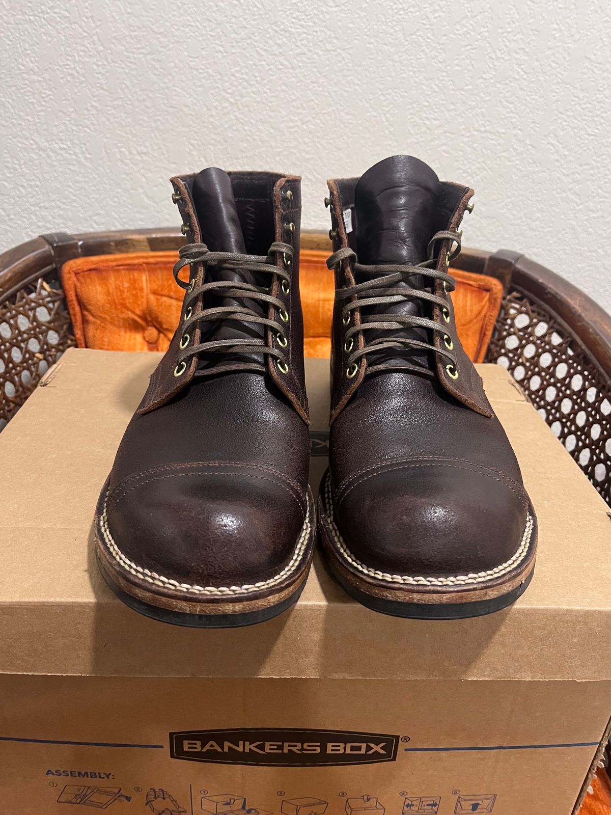 Photo by selvedge_and_welted on November 3, 2023 of the Viberg Service Boot in Horween Brown Waxed Flesh.