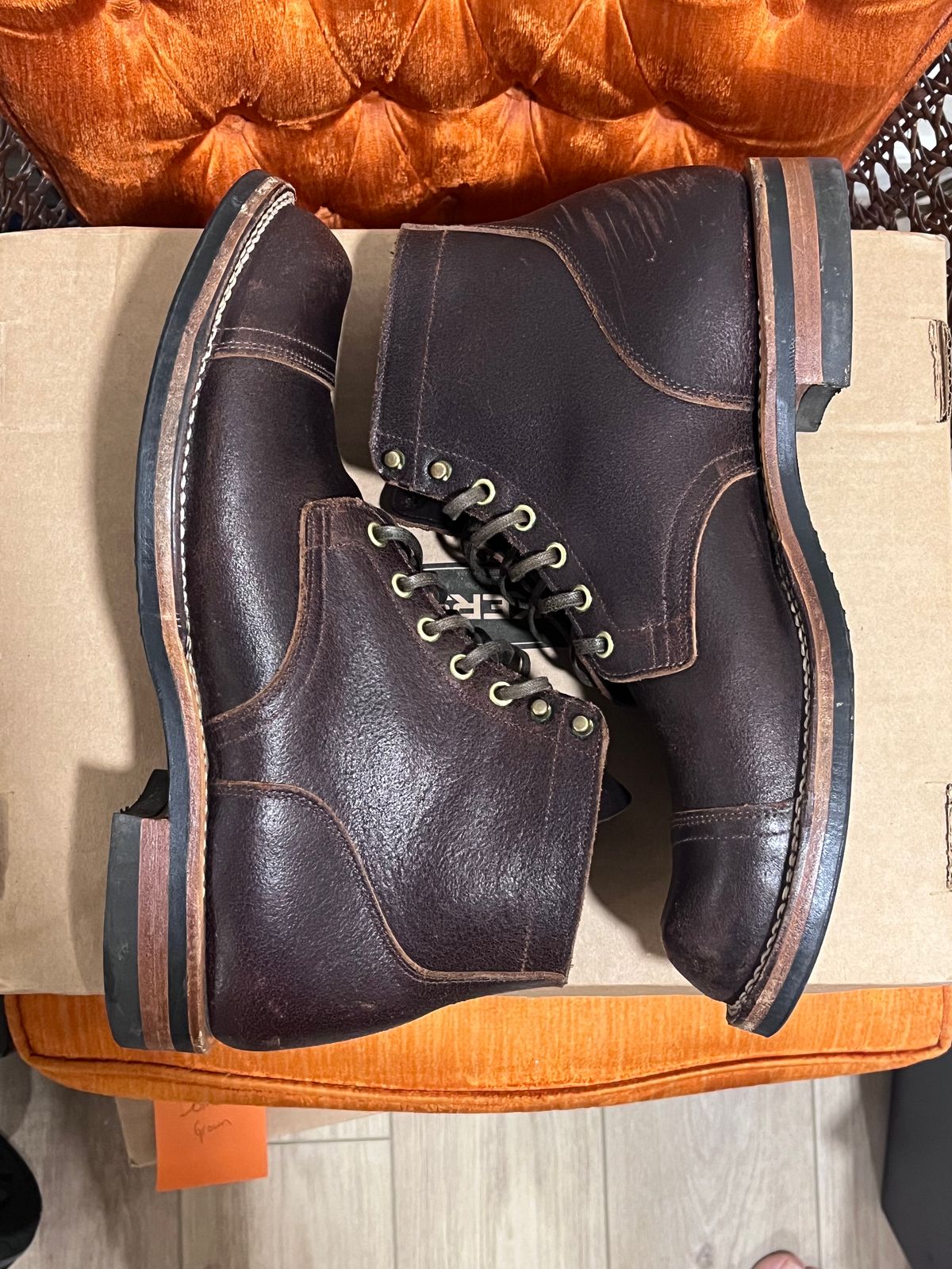 Photo by selvedge_and_welted on November 3, 2023 of the Viberg Service Boot in Horween Brown Waxed Flesh.