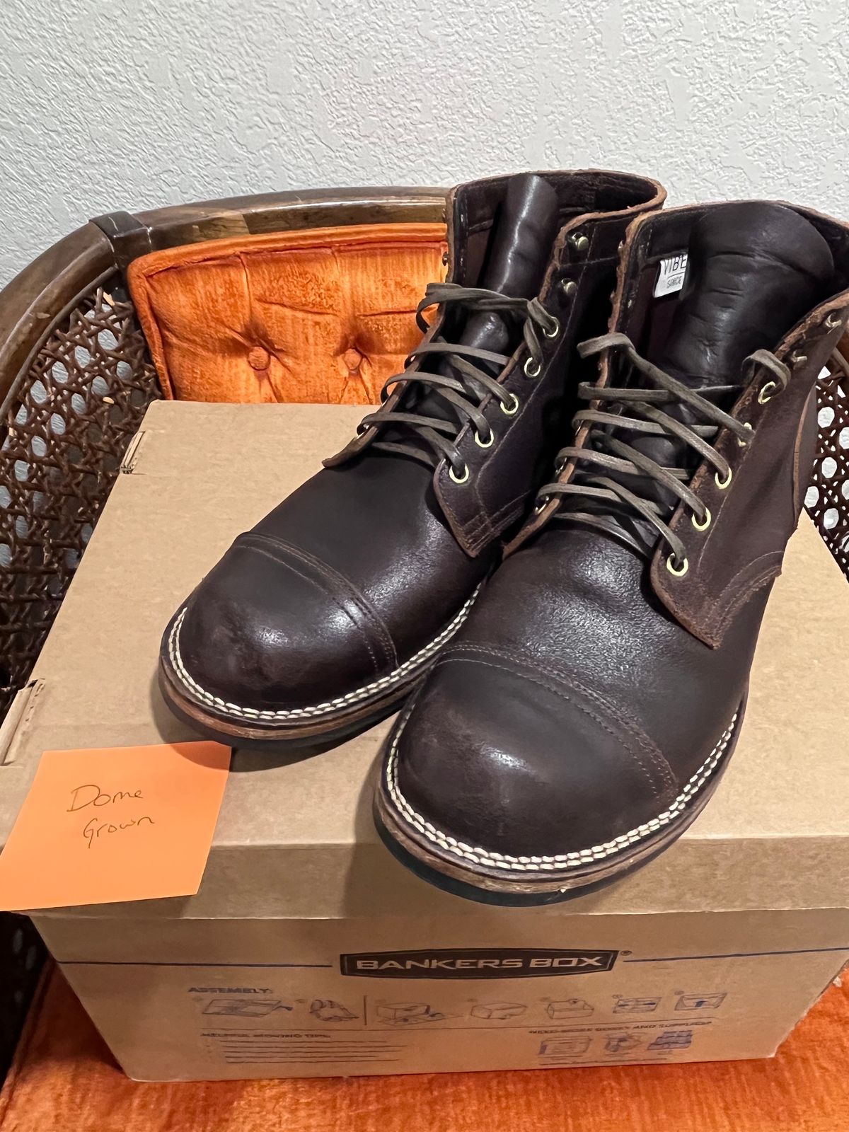 Photo by selvedge_and_welted on November 3, 2023 of the Viberg Service Boot in Horween Brown Waxed Flesh.
