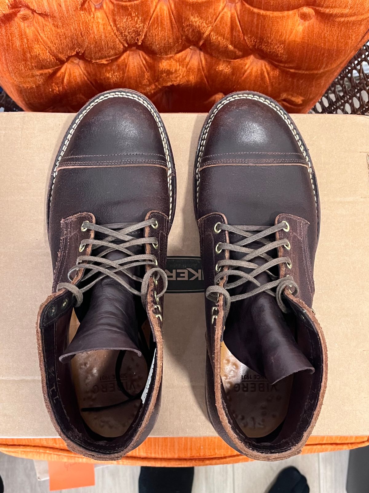 Photo by selvedge_and_welted on November 3, 2023 of the Viberg Service Boot in Horween Brown Waxed Flesh.