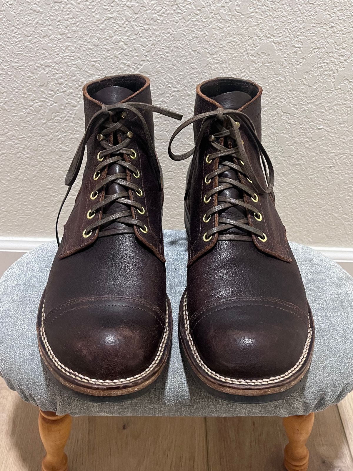 Photo by selvedge_and_welted on December 3, 2023 of the Viberg Service Boot in Horween Brown Waxed Flesh.