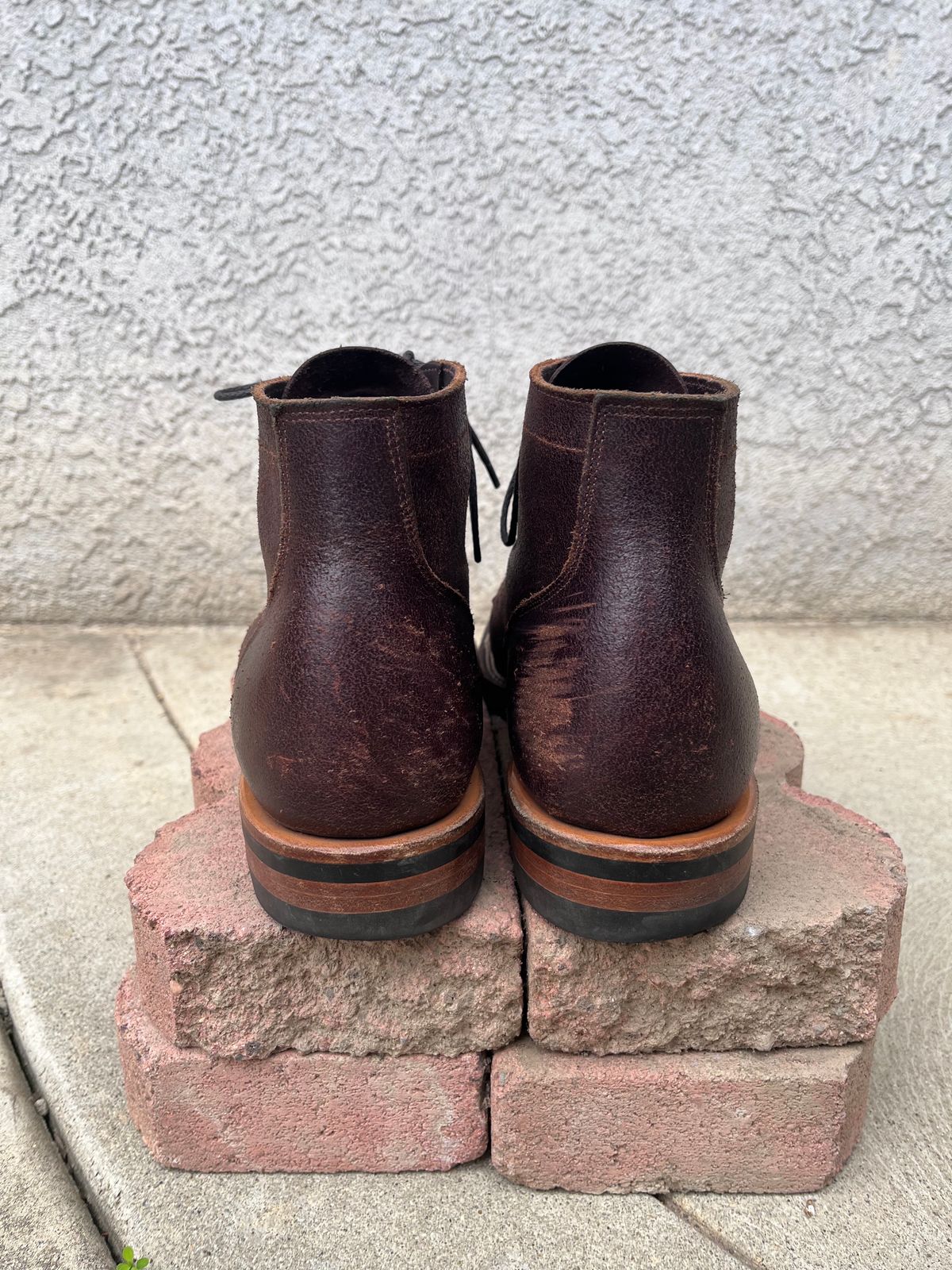 Photo by selvedge_and_welted on January 1, 2024 of the Viberg Service Boot in Horween Brown Waxed Flesh.