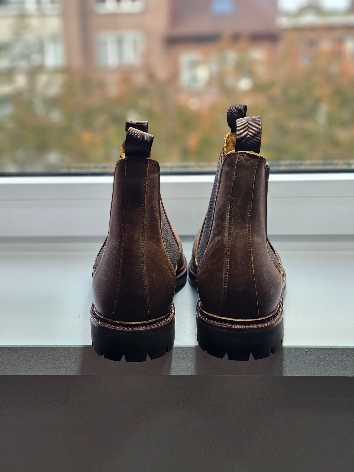 Photo by crunchyonion on November 4, 2023 of the Meermin Chelsea Boot in Tobacco Waxy Shell Cordovan.