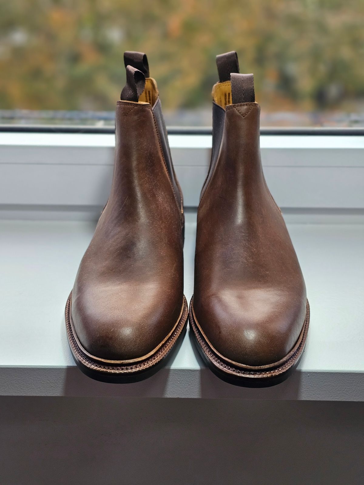 Photo by crunchyonion on November 4, 2023 of the Meermin Chelsea Boot in Tobacco Waxy Shell Cordovan.