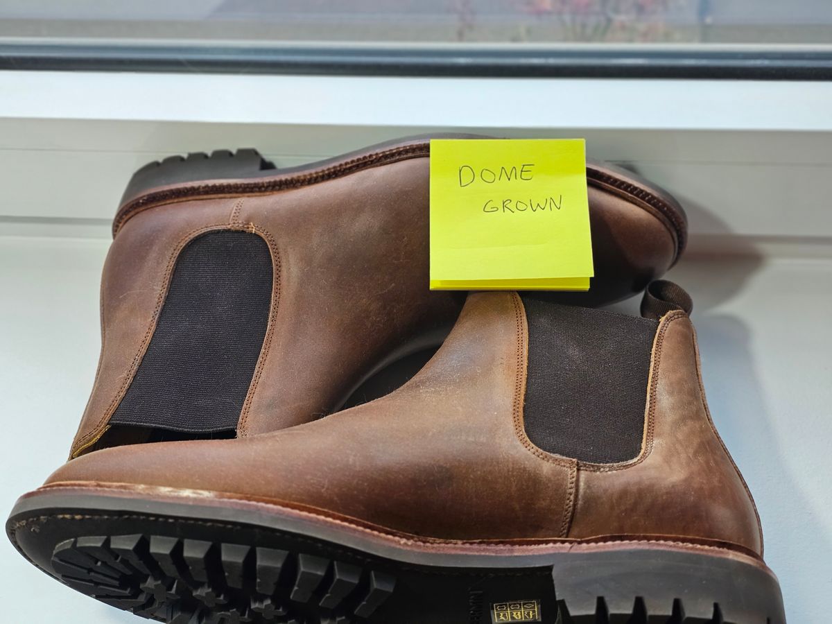 Photo by crunchyonion on November 4, 2023 of the Meermin Chelsea Boot in Tobacco Waxy Shell Cordovan.
