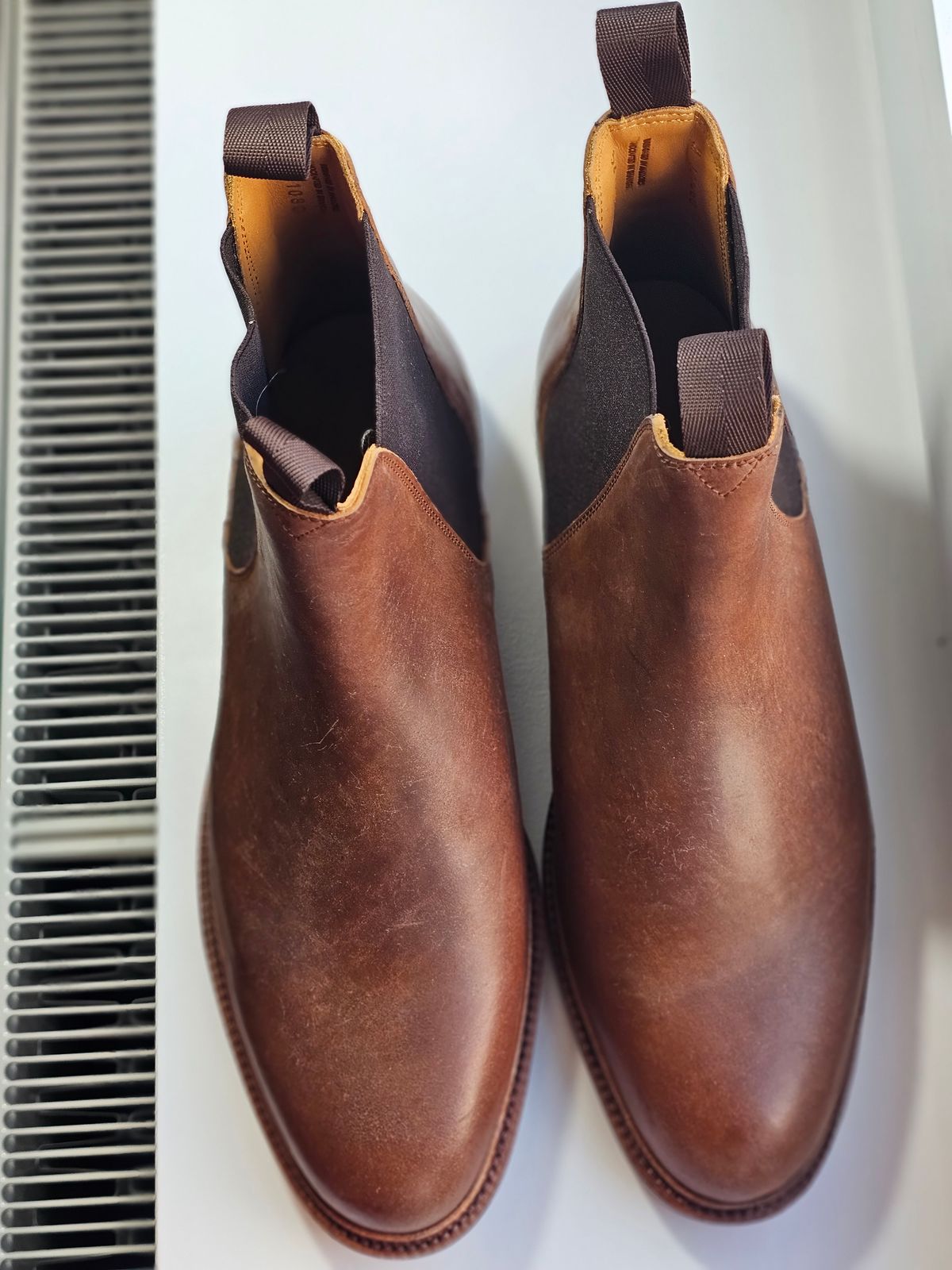Photo by crunchyonion on November 4, 2023 of the Meermin Chelsea Boot in Tobacco Waxy Shell Cordovan.