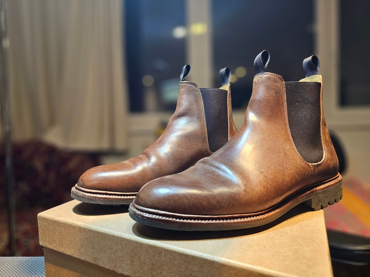 Photo by crunchyonion on December 5, 2023 of the Meermin Chelsea Boot in Tobacco Waxy Shell Cordovan.