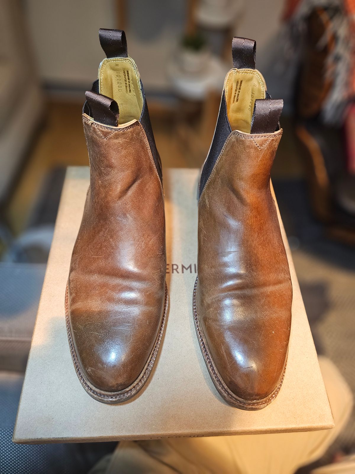 Photo by crunchyonion on January 5, 2024 of the Meermin Chelsea Boot in Tobacco Waxy Shell Cordovan.
