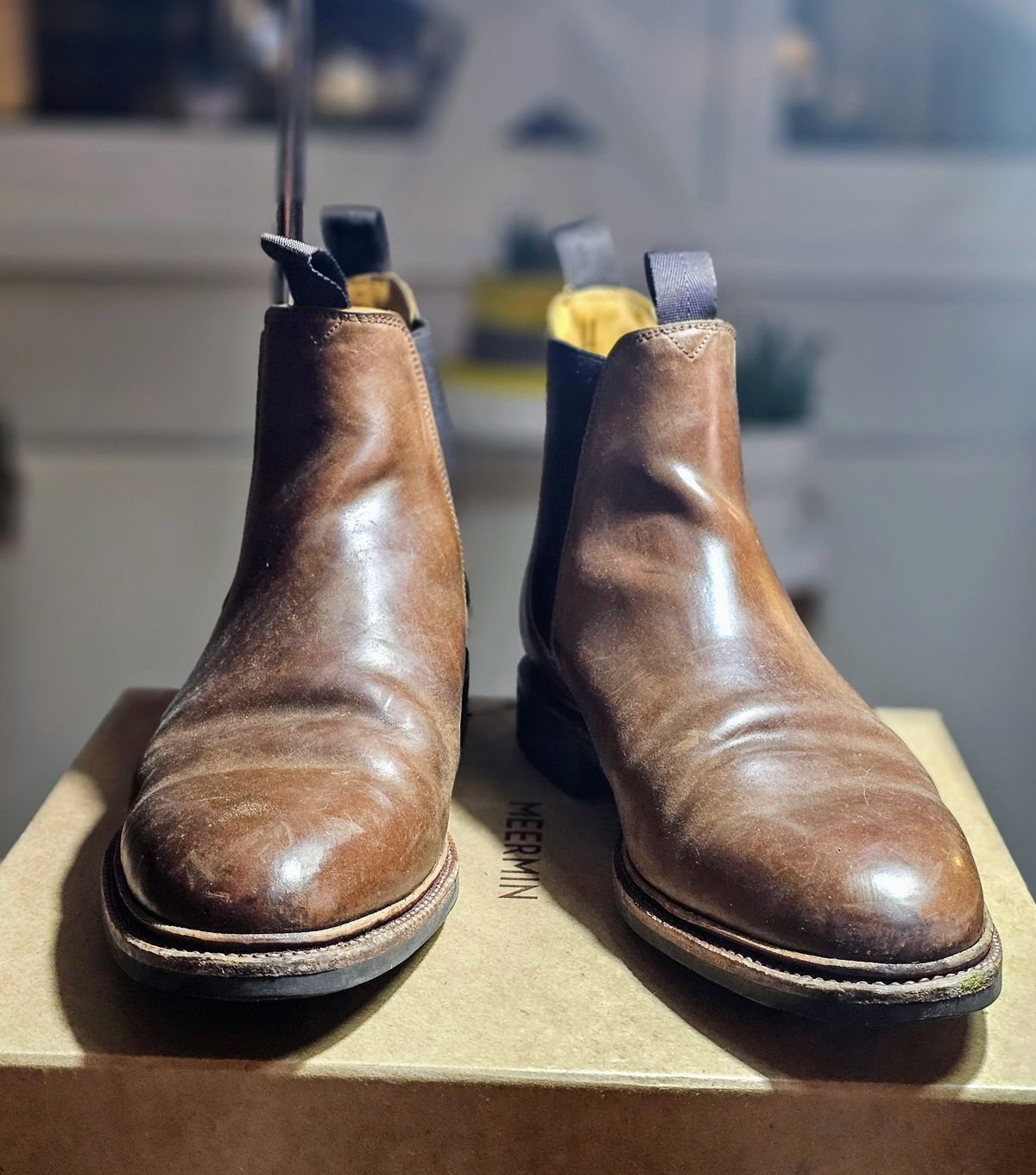 Photo by crunchyonion on February 5, 2024 of the Meermin Chelsea Boot in Tobacco Waxy Shell Cordovan.