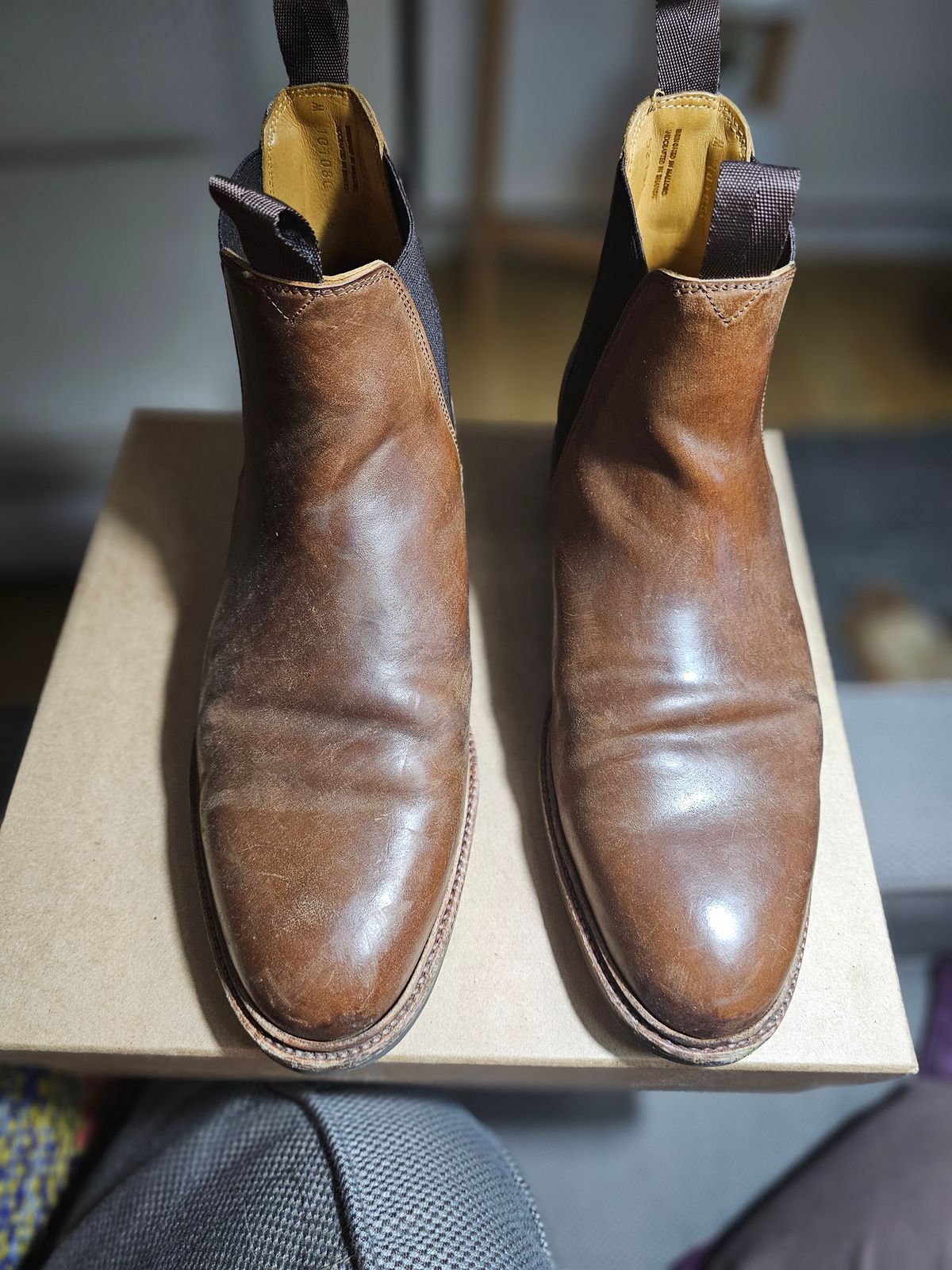 Photo by crunchyonion on February 5, 2024 of the Meermin Chelsea Boot in Tobacco Waxy Shell Cordovan.