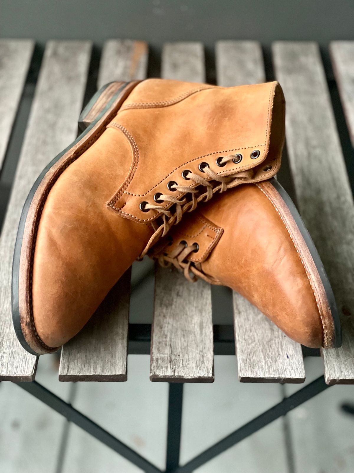 Photo by weltedware on December 5, 2023 of the Kustom Kraft Boondocker Boot in Tannery Kobel Veg-Tanned Leather.