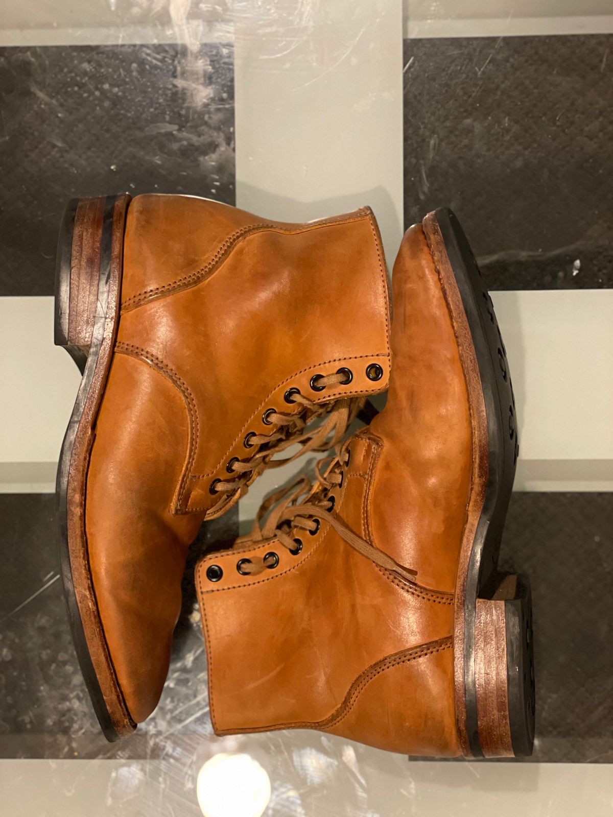 Photo by weltedware on January 5, 2024 of the Kustom Kraft Boondocker Boot in Tannery Kobel Veg-Tanned Leather.