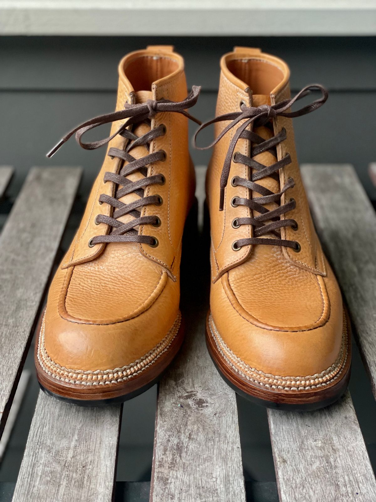 Photo by weltedware on October 5, 2022 of the Midas Spalla Derby Boot in La Bretagna Natural Ghost.