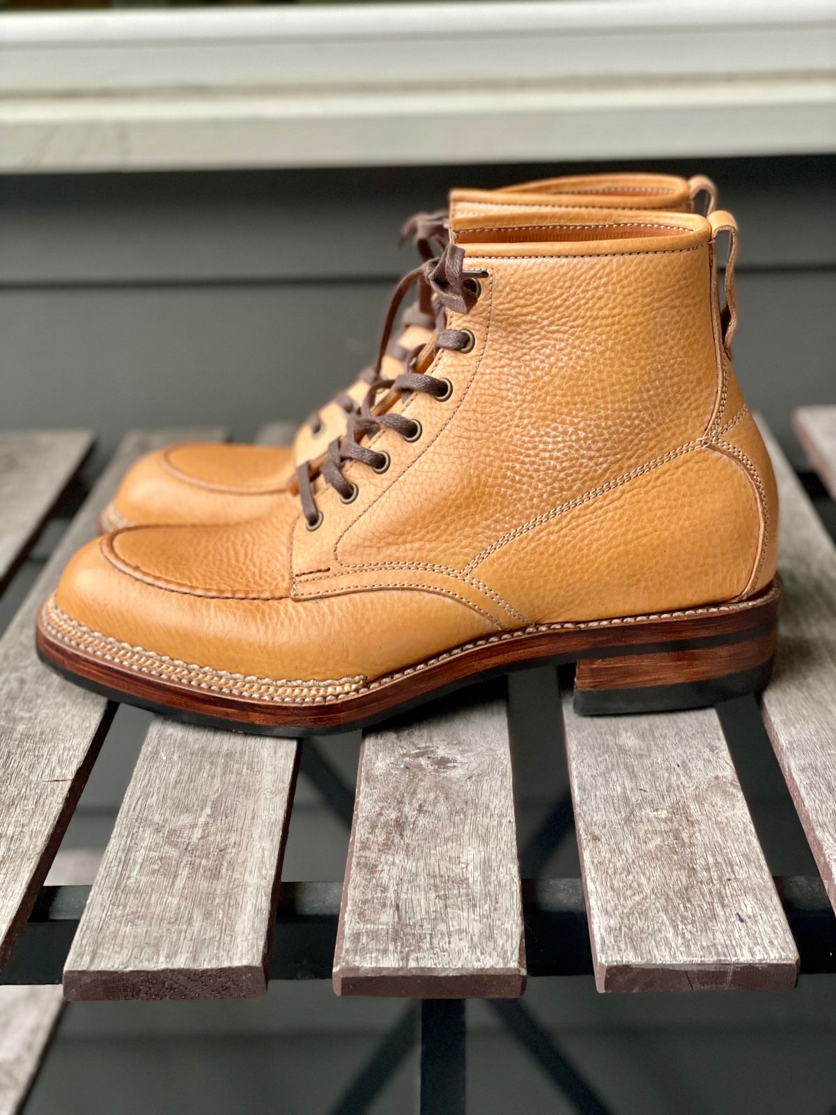 Photo by weltedware on October 5, 2022 of the Midas Spalla Derby Boot in La Bretagna Natural Ghost.