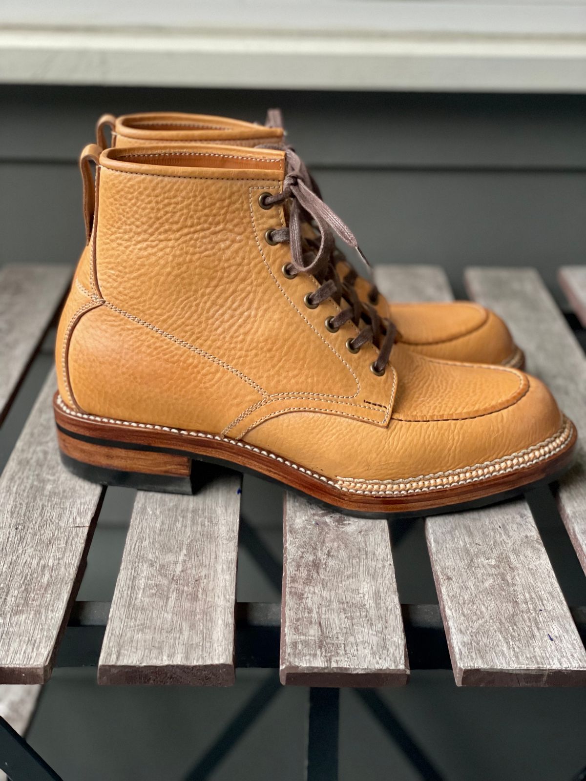 Photo by weltedware on October 5, 2022 of the Midas Spalla Derby Boot in La Bretagna Natural Ghost.