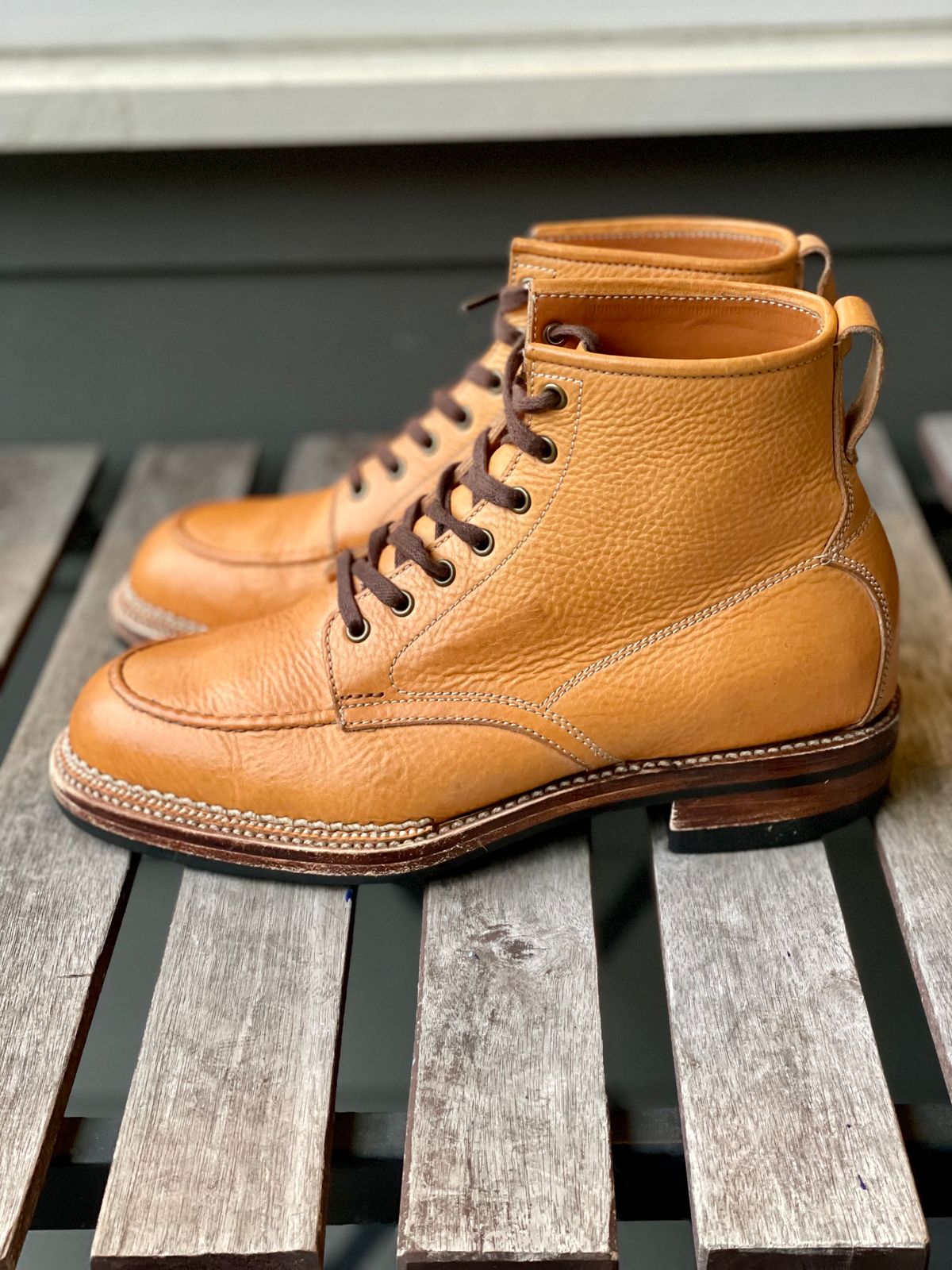 Photo by weltedware on December 4, 2022 of the Midas Spalla Derby Boot in La Bretagna Natural Ghost.