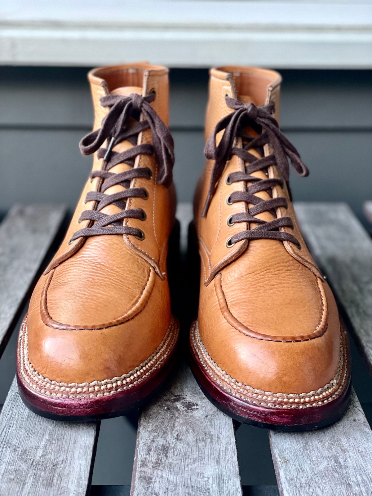 Photo by weltedware on January 3, 2023 of the Midas Spalla Derby Boot in La Bretagna Natural Ghost.