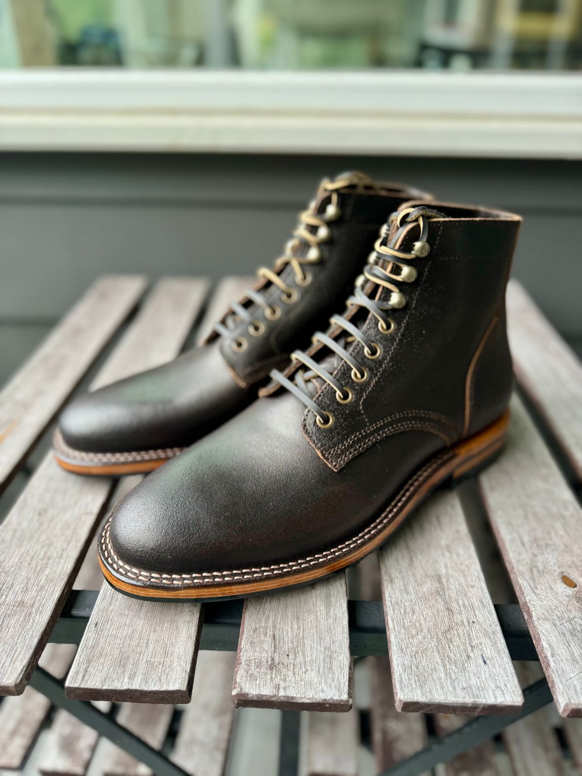 Photo by weltedware on October 2, 2024 of the Parkhurst The Allen in Horween Brown Waxed Flesh.