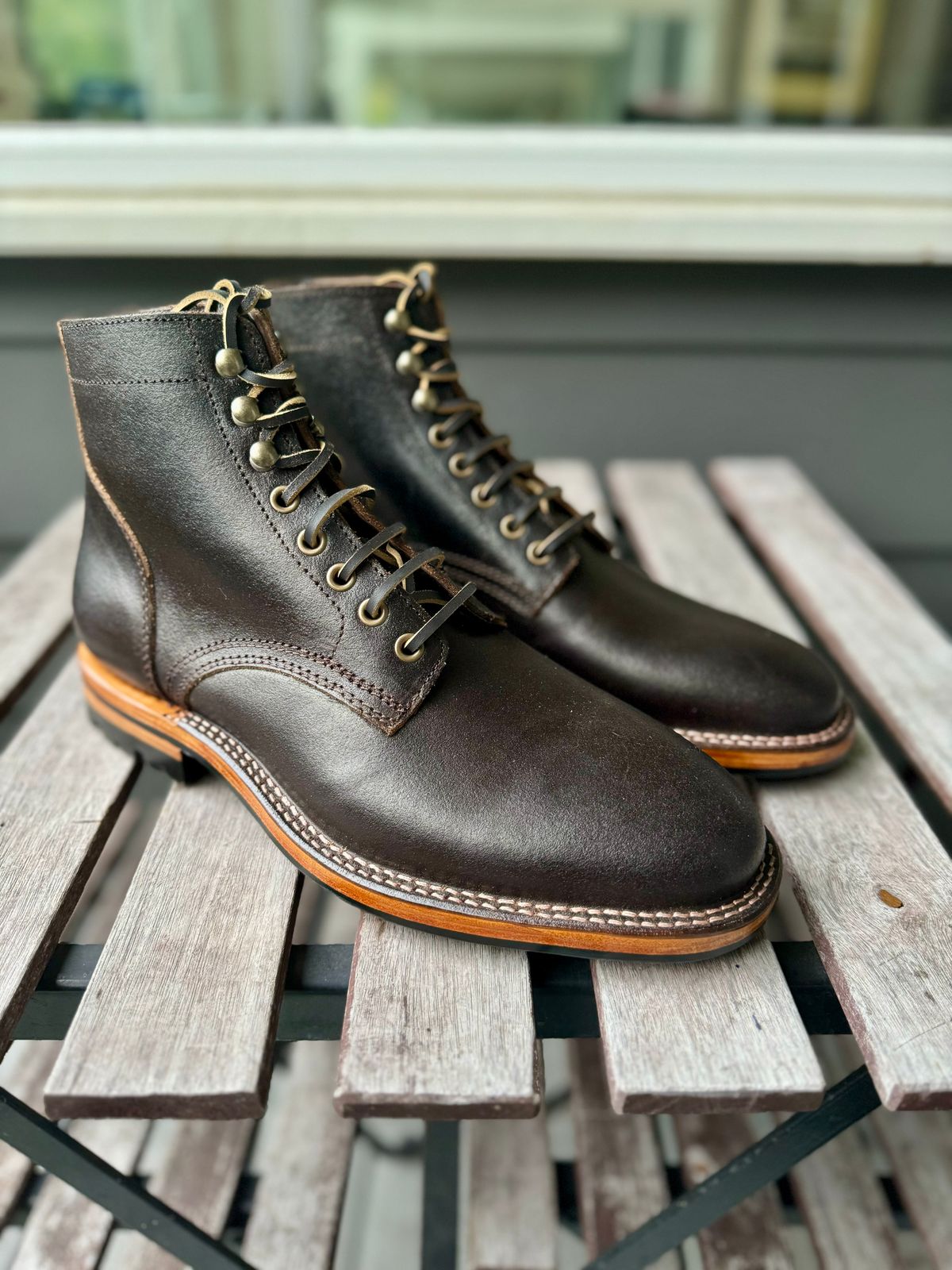 Photo by weltedware on October 2, 2024 of the Parkhurst The Allen in Horween Brown Waxed Flesh.