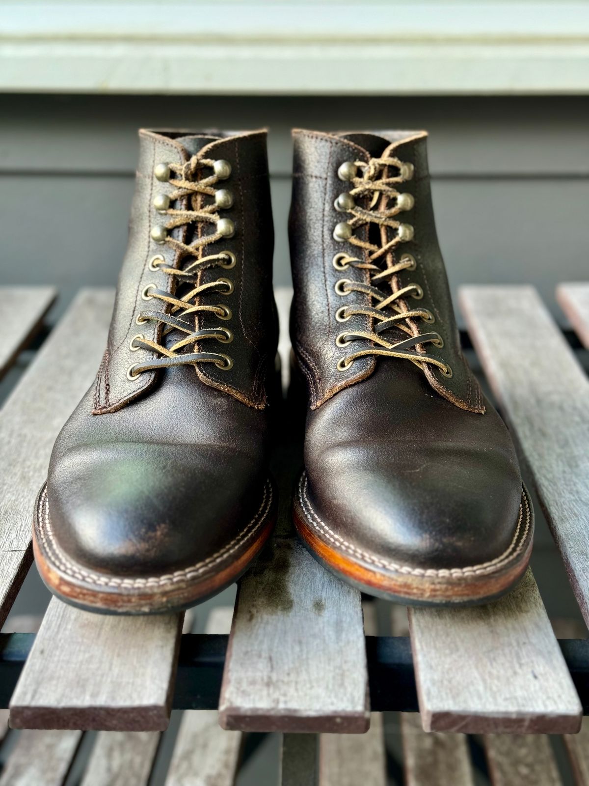 Photo by weltedware on November 3, 2024 of the Parkhurst The Allen in Horween Brown Waxed Flesh.