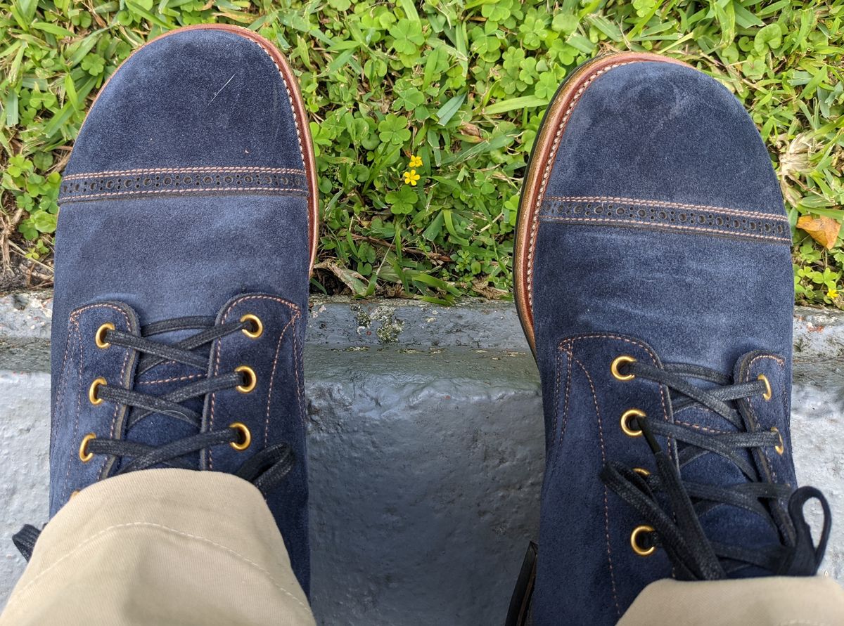 Photo by gonzalezebra on March 14, 2022 of the Iron Boots 5515 in Sciarada Navy Blue Roughout.