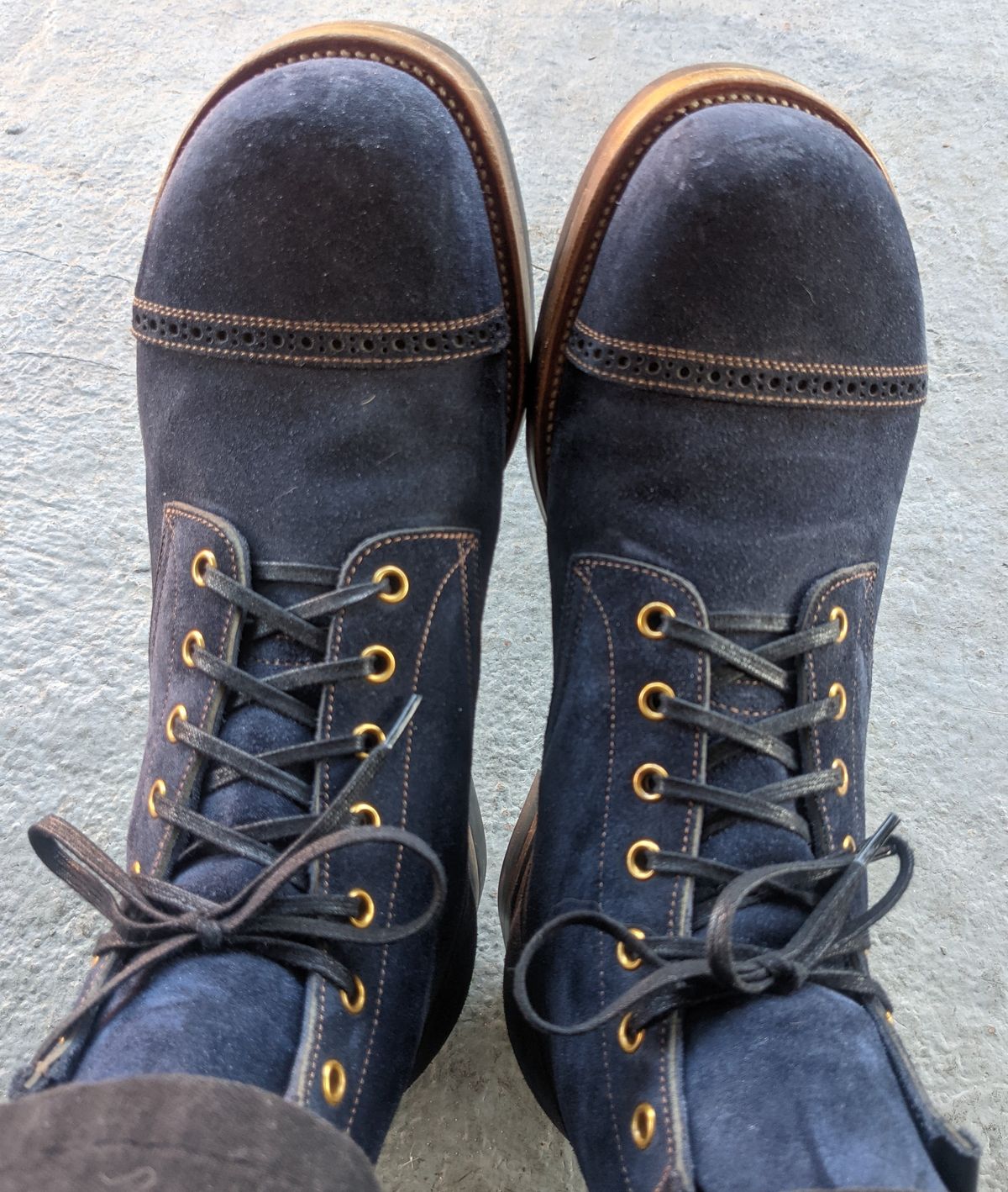 Photo by gonzalezebra on December 9, 2021 of the Iron Boots 5515 in Sciarada Navy Blue Roughout.