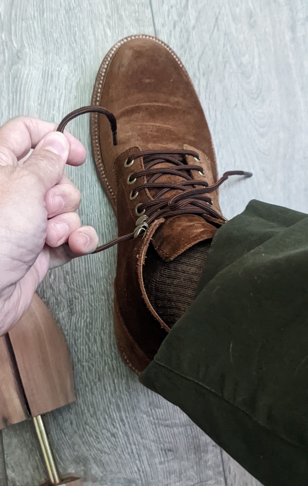 Photo by gonzalezebra on July 15, 2022 of the Grant Stone Diesel Boot in C.F. Stead Bourbon Repello Calf Suede.